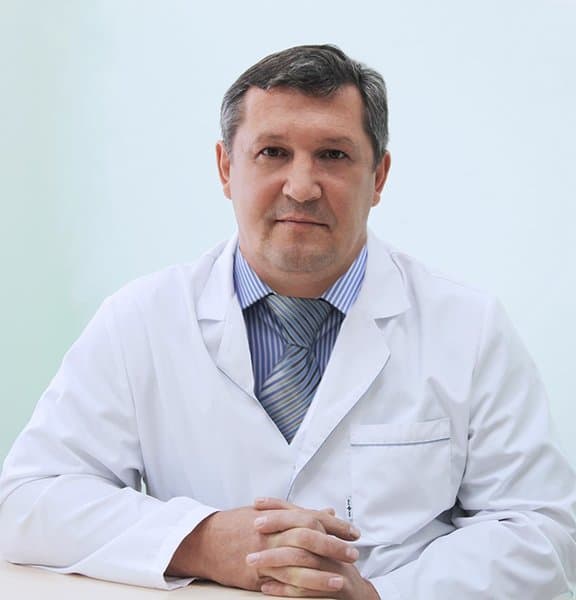 Петров А.В., врач-андоролог со стажем работы 19 лет